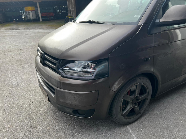 VOLL LED Tagfahrlicht Scheinwerfer für VW T5 GP (Facelift) 10-15 schwarz mit dynamischem LED Blinker und Begrüßungsfunktion